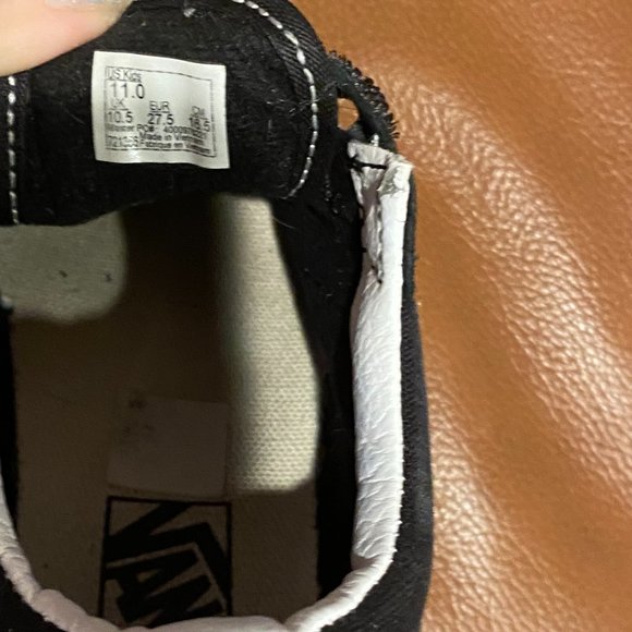 Vans Kids Old Skool V Black/White Kids Size 11 - Picture 7 of 9